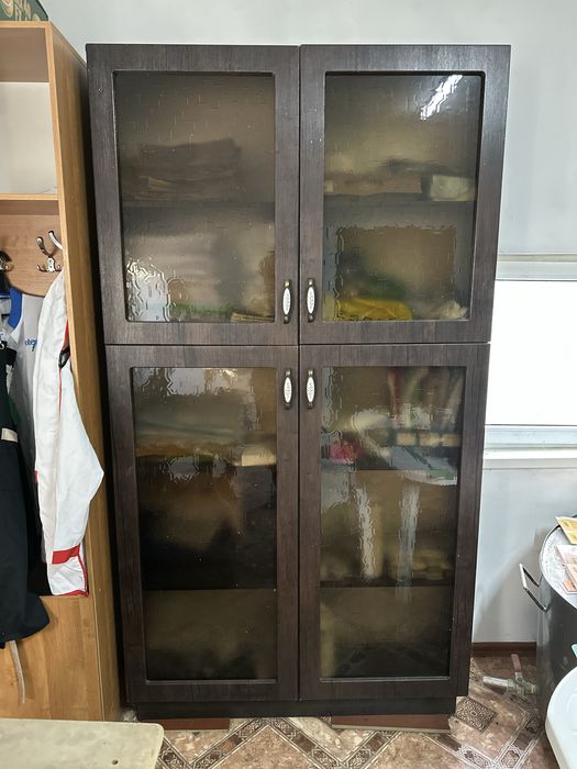 Шкаф,продам срочно