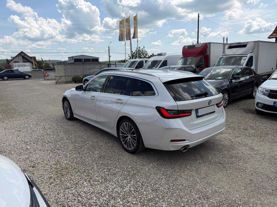 BMW 320/190cp/mildhybrid/panoramic/distronic/unghi mort/Xdrive