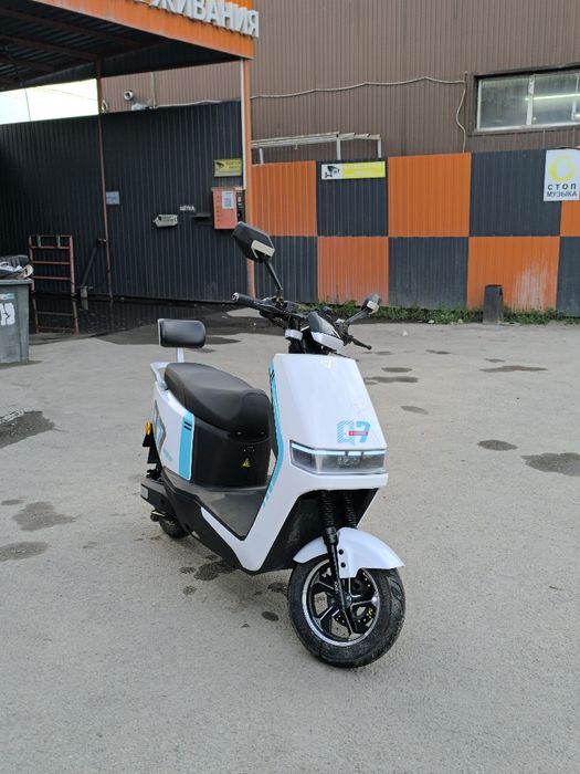 Продам электромопед Q7