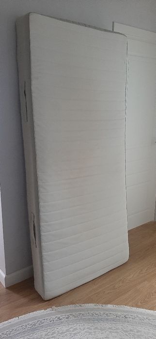 Продам Матрас 200×90