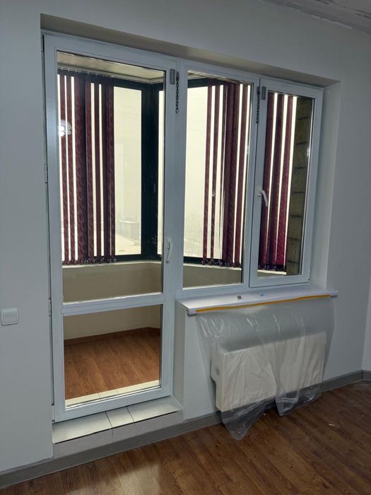 Продам срочно: унитазы, биде, полотенцесушители, ванна