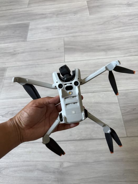 Дрон DJI mini 4 pro