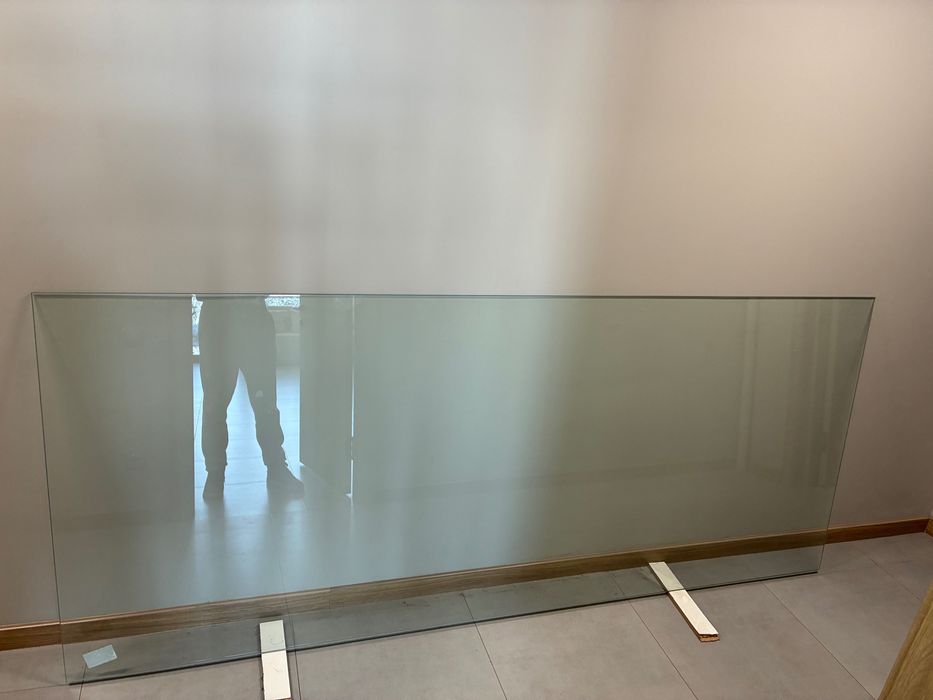 Продается белое стекло