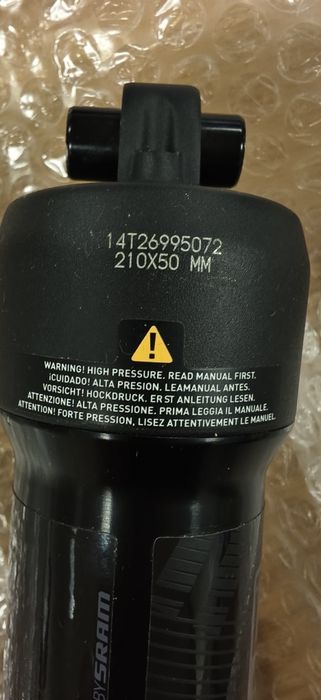 НОВ Заден амортисьор/Шок Rock Shox Deluxe Select 210x50mm