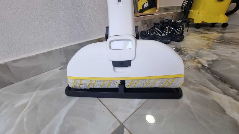 Kärcher FC 3 Cordless Premium White – stare excelentă, foarte puțin folosit