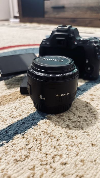 Canon 250D + 2 baterii originale!