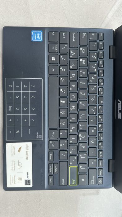 ASUS Laptop Vivobook Go 12