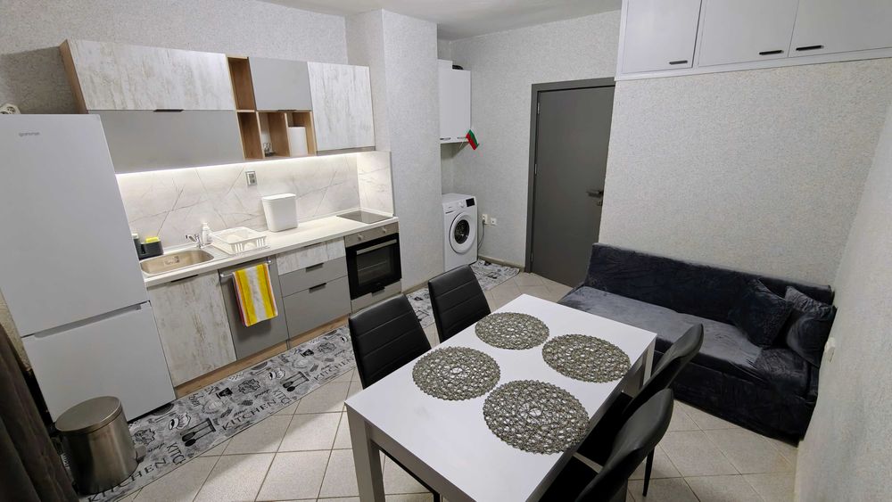 Панорамен 4-стаен апартамент Варна до ТУ-Варна (БЕЗ КОМИСИОННА)