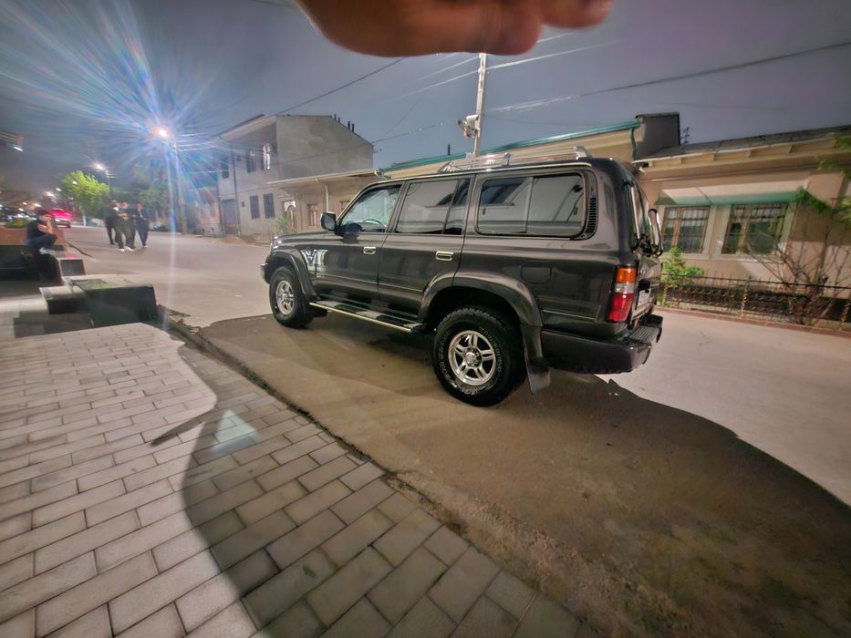 Tayota Land curuser 80