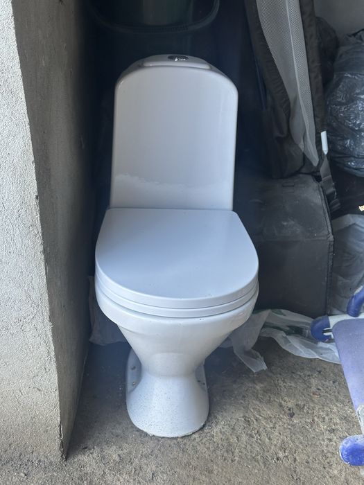 Миниатюрный унитаз