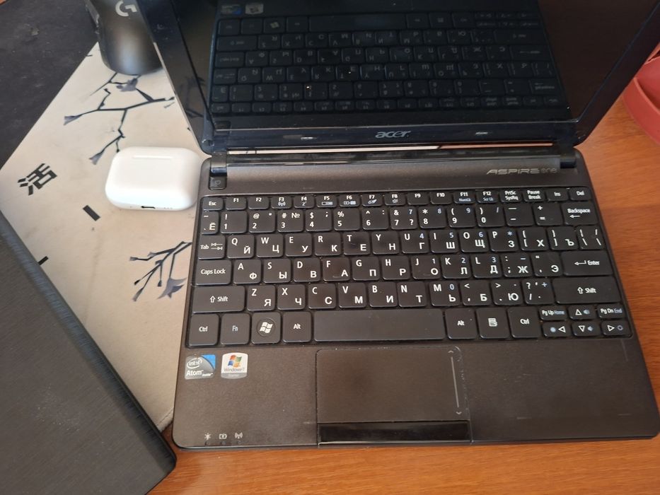 Нетбук acer aspire one