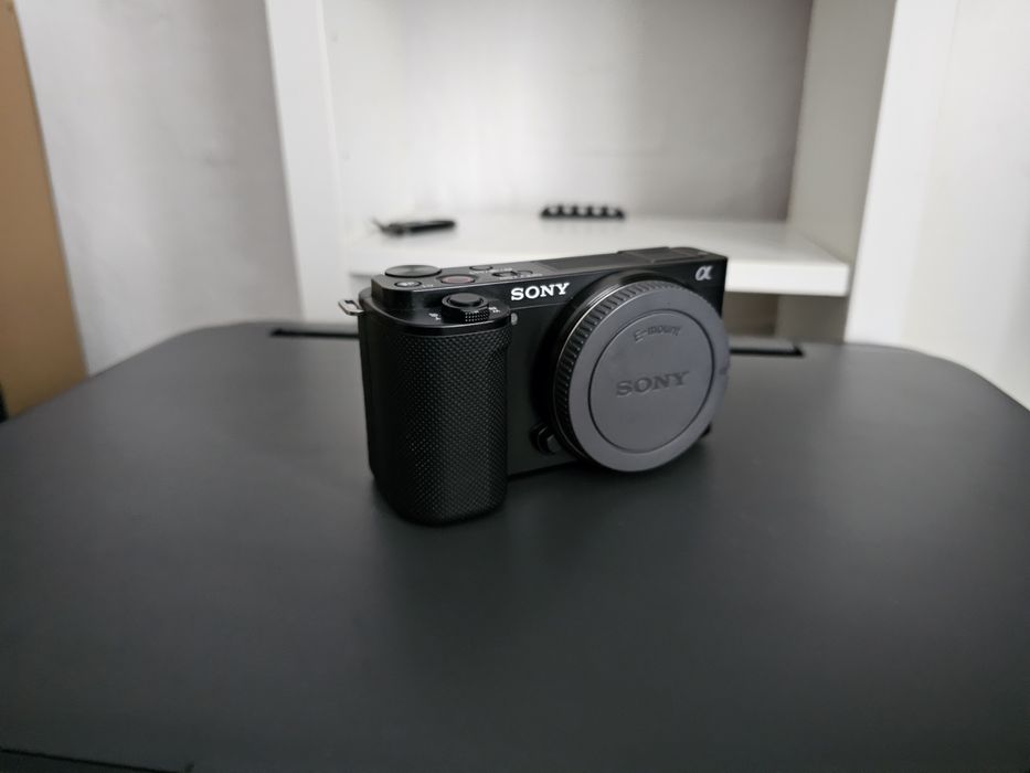 Sony ZV-E10 без обектив с аксесоари