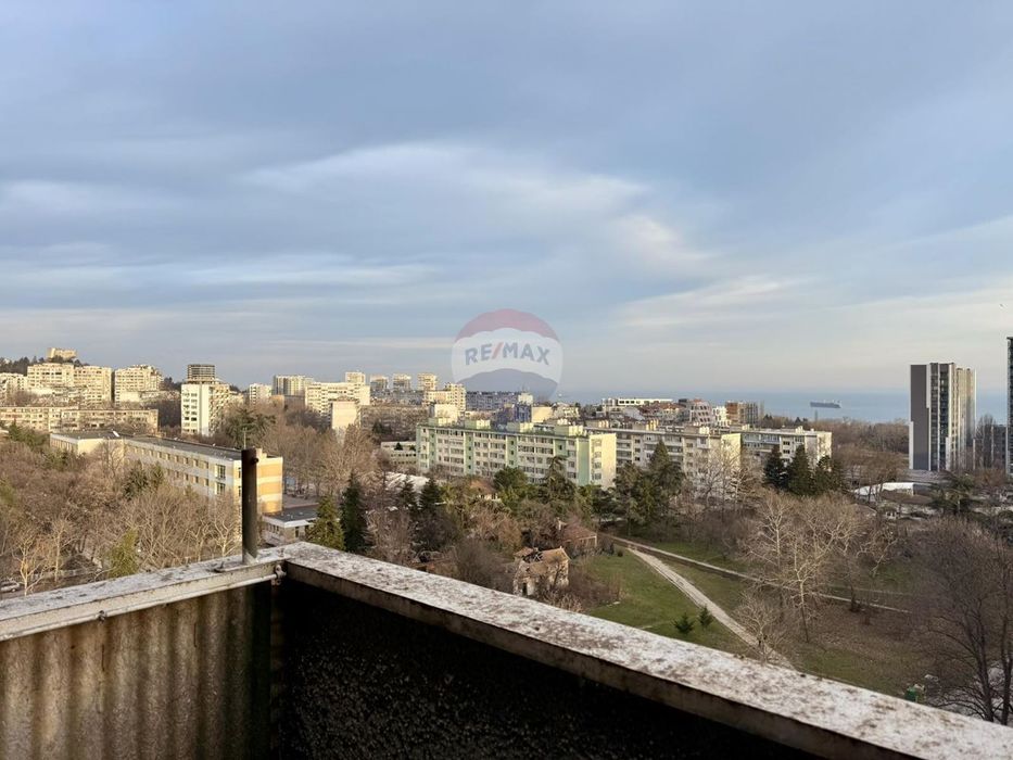 Апартамент с две спални, морска гледка и потенциал за продажба,Чайка,