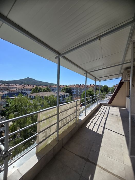 Продава се Двустаен апартамент в Горна Оряховица - 70 кв.м за 656 €/кв.м - Снимка #2