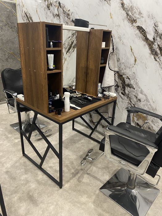 Парикмахерские столы для стрижек