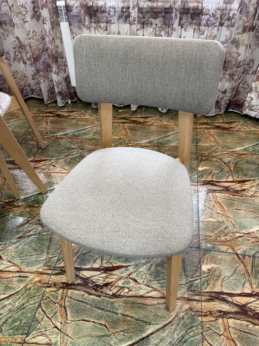 Стол кухонный, 4 стула