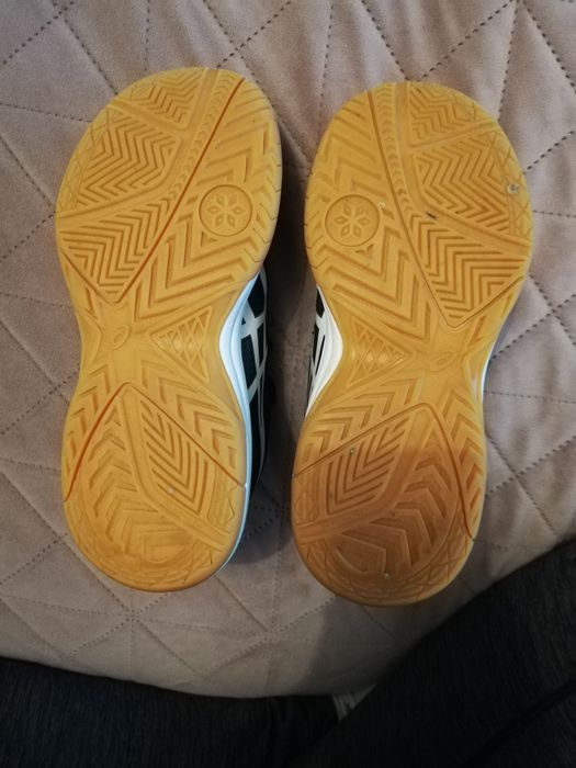 Детски маратонки Asics за тенис или друг спорт