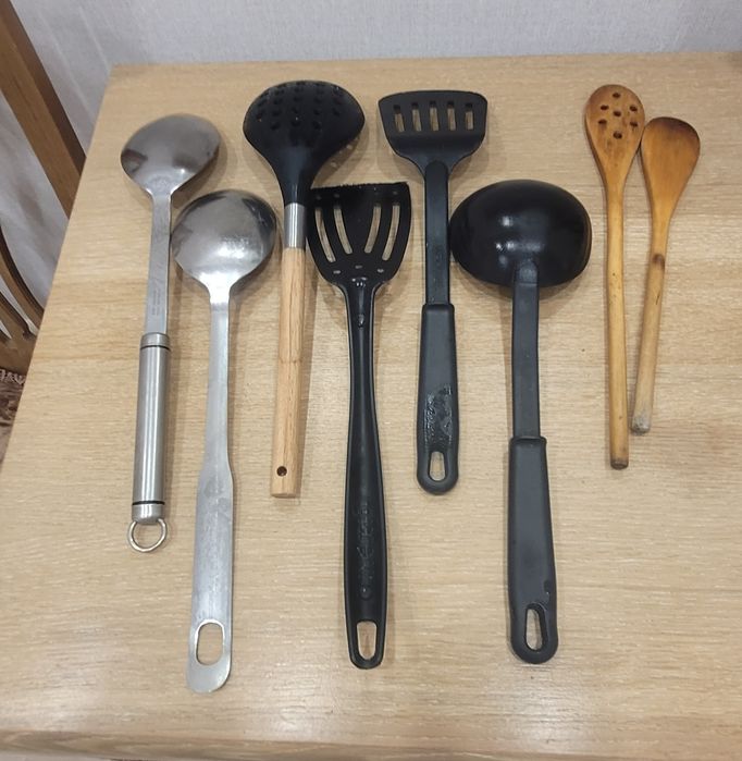 Продам кухонные наборы