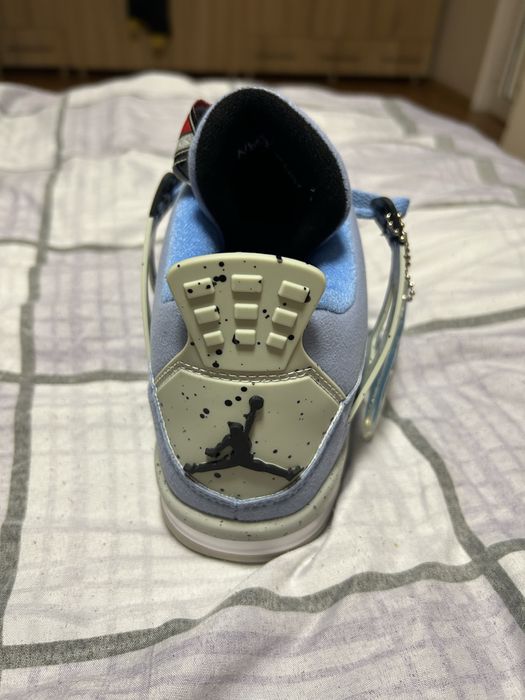 Jordan 4 University Blue