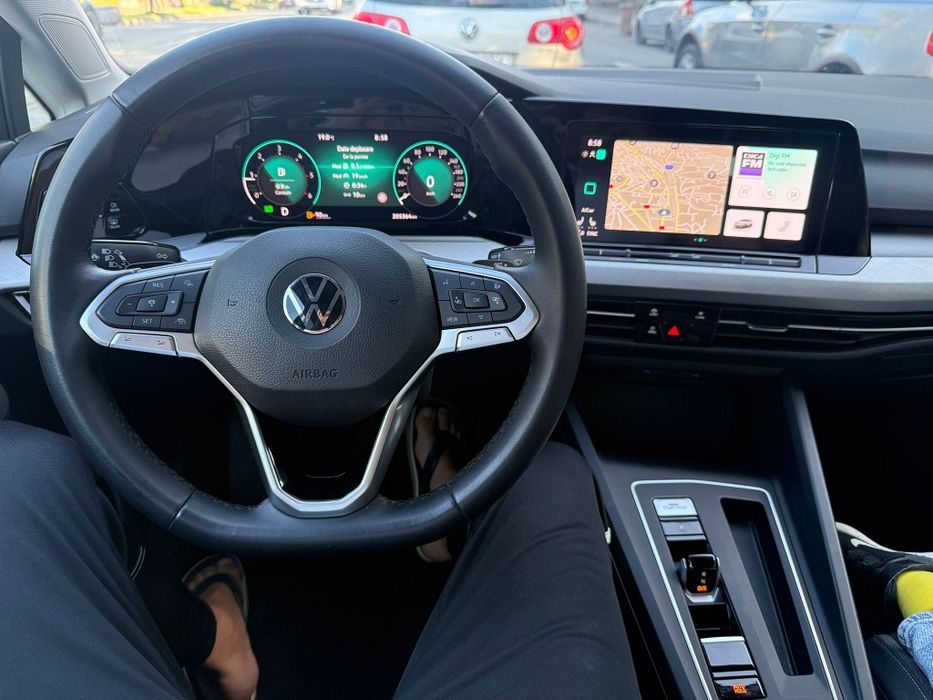 Vând Golf VIII / 8 / 2.0 Tdi 150 cp/ Matrix/Camera/ 2022