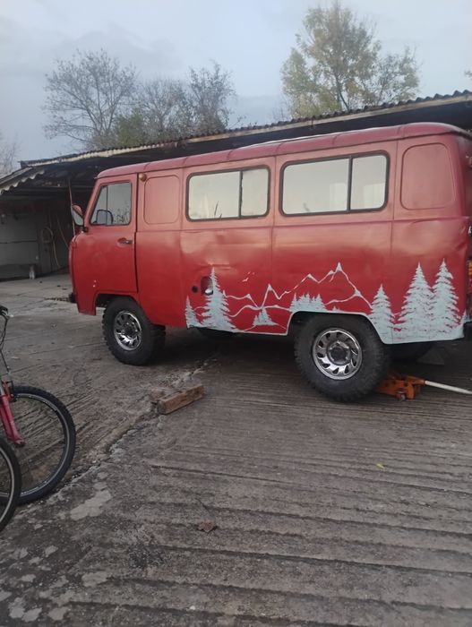 Уаз 2.4 глас бензин 1995г