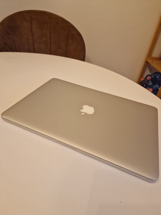 MacBook Pro 16GB