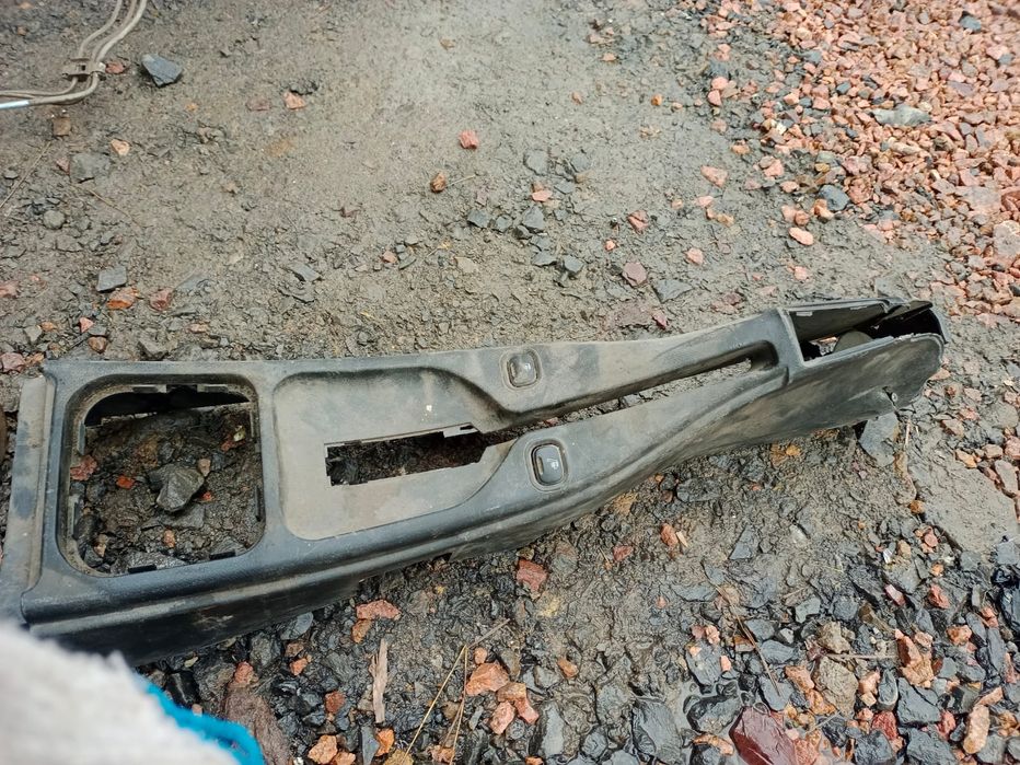 Продам запчасти на ваз 21014