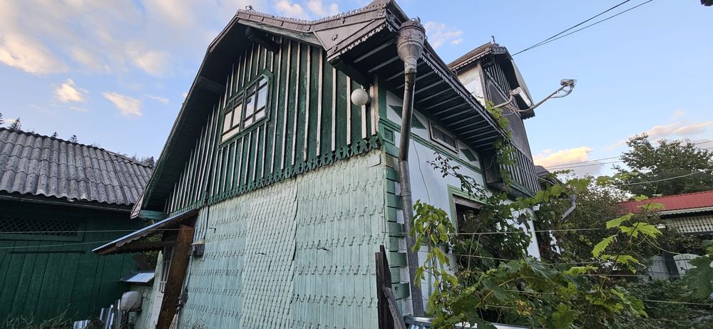 OCAZIE ÎN SUCEVIȚA! Teren+ Casa+ Anexe