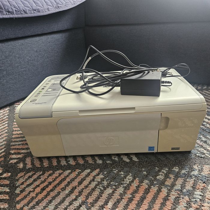 многофункционалния мастиленоструен принтер HP DeskJet F4280