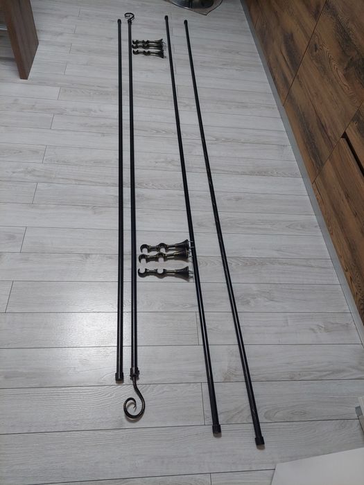 2 seturi de galerii din metal complete 2,70 și 2, 40 lungime