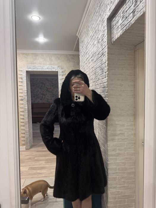 Продам шубу норковую