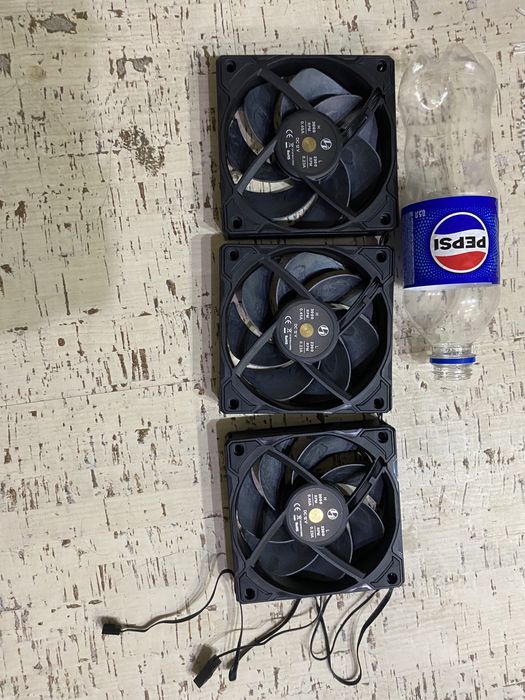 Продам комплект из 3 оригинальных вентиляторов HYPERPC
