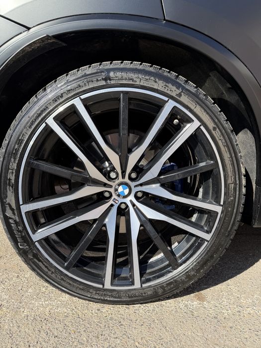 Джанти 22 от бмв X5 g05 с чисто нови зимни гуми