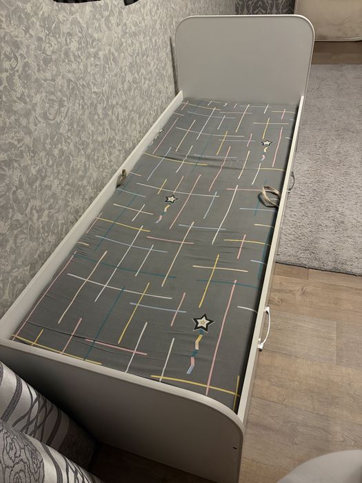 Продам две односпальные кровати