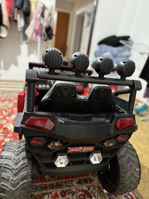 Машина электрическая