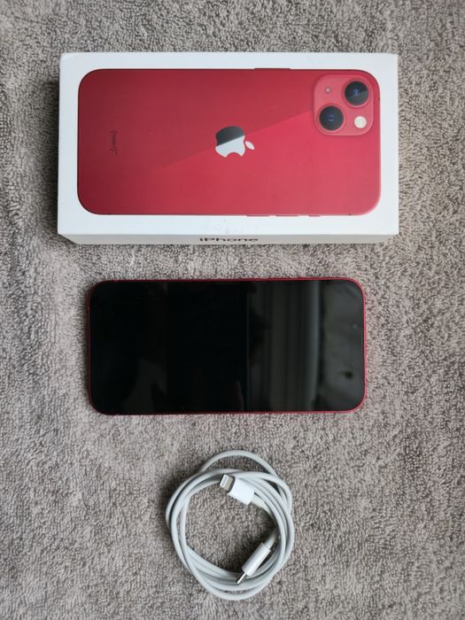 Iphone 13 81% baterie 9/10