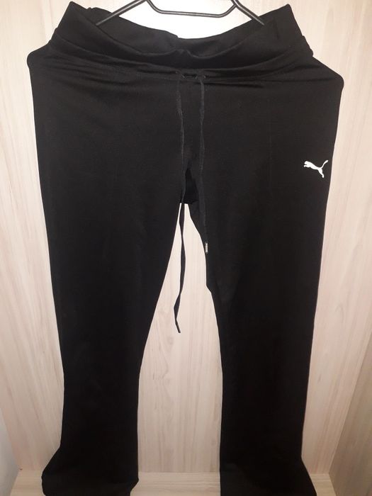 Суичър и две долнища