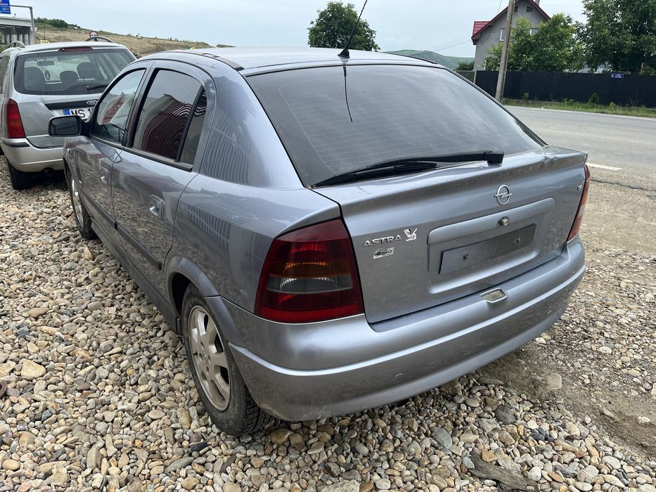 piese astra 1,6 i 8 v stop far motor plus alte piese