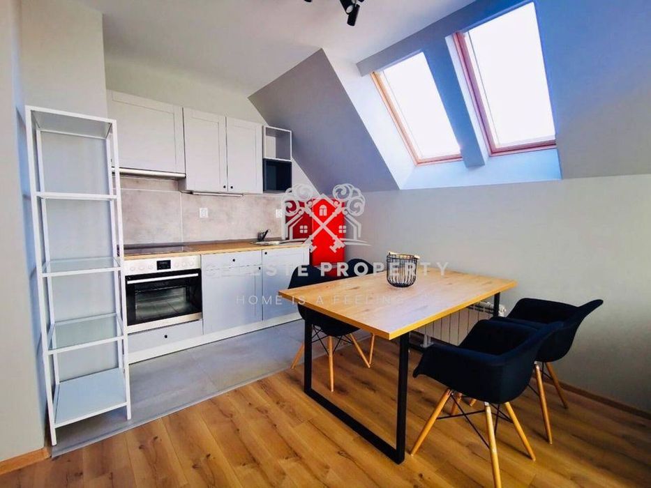 Дава се под наем Двустаен апартамент в София, Център - 70 кв.м за 673.2 € - Снимка #1