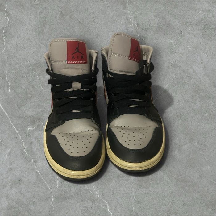 Jordan 1 Mid 35.5