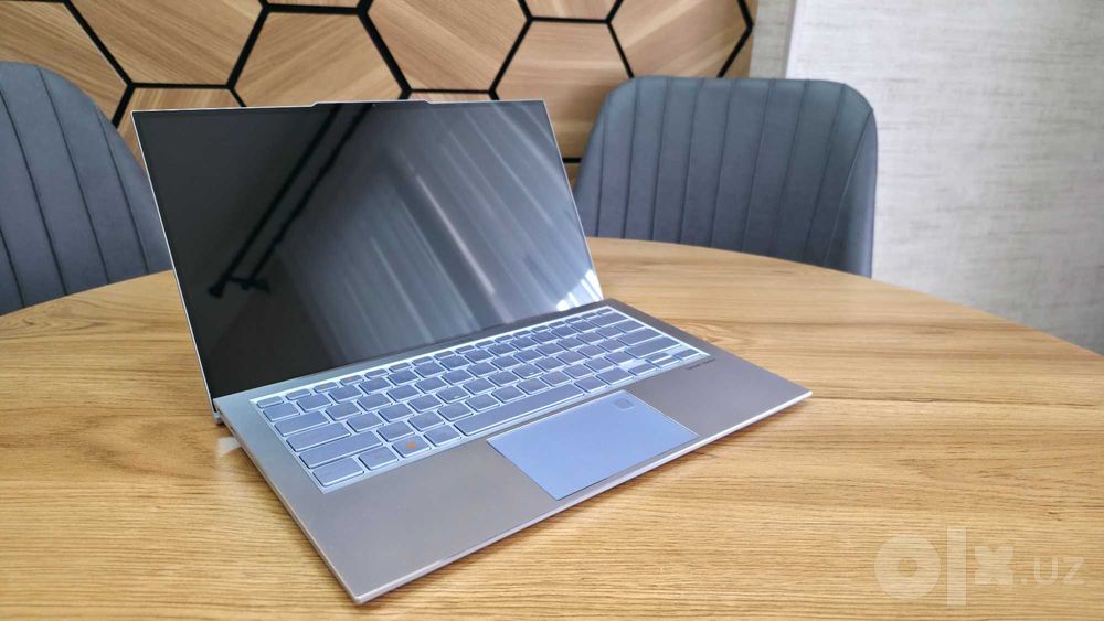 ASUS ZenBook S13 — Core i7 / 16 ГБ / SSD 512 ГБ алюминий