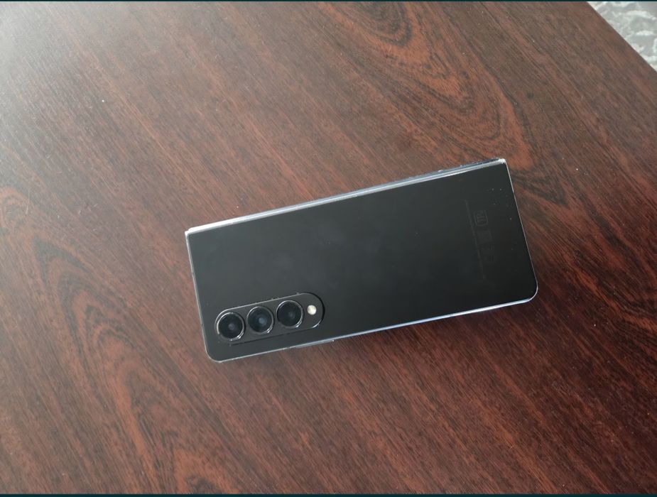 Samsung z fold 4