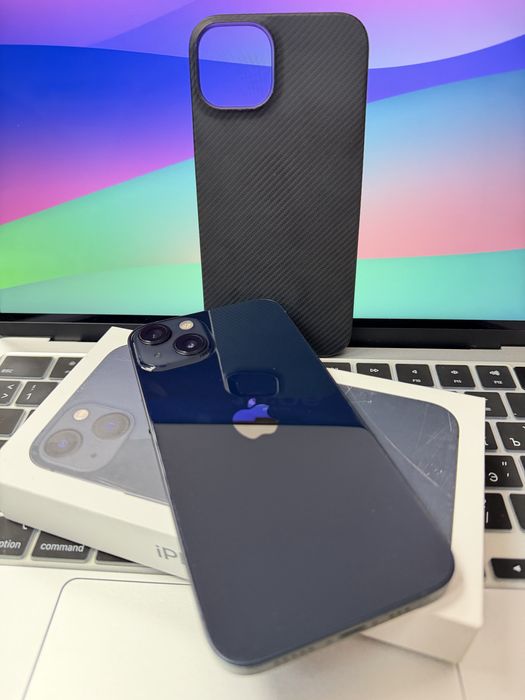 Продам iPhone 13, 256 Gb