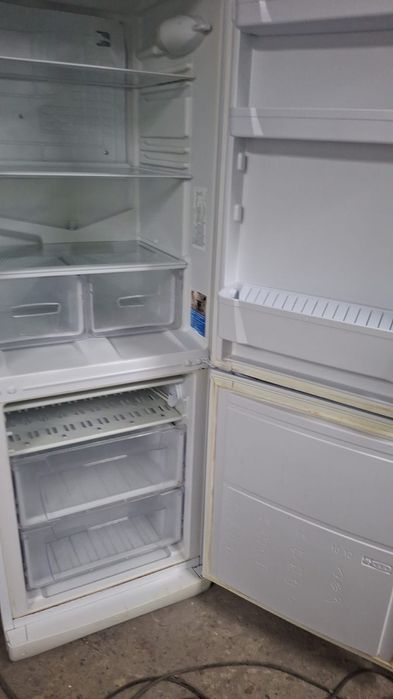 Продам холодильник