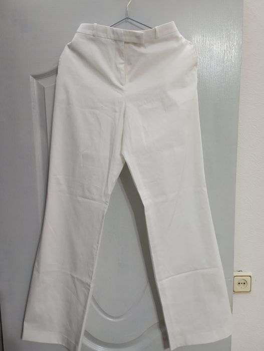 Женские белые брюки