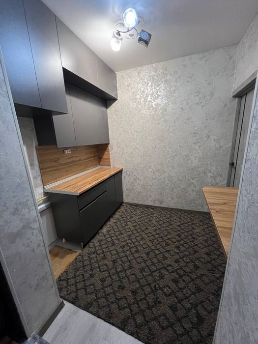 Продаётся 3-х ком квартира на Авиосозлар 1. Состояние хорошее.