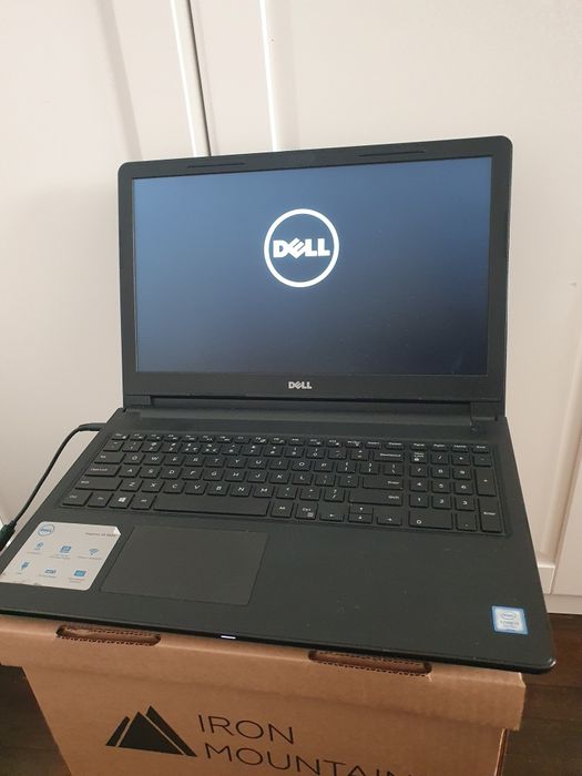 Vând laptop Dell Inspiron 15-3567-i3th Gen