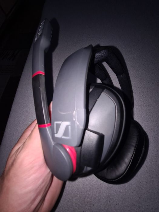 Vând căști Sennheiser GSP 350