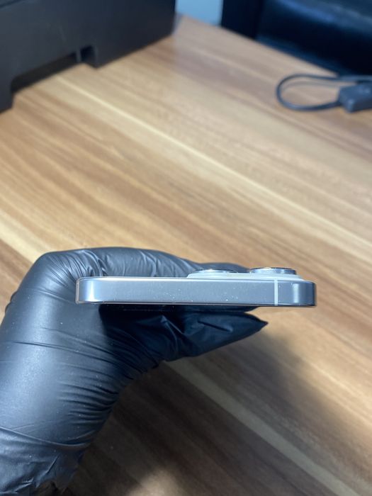 iPhone 16 Pro Max • 1 TB • Natural Titanium