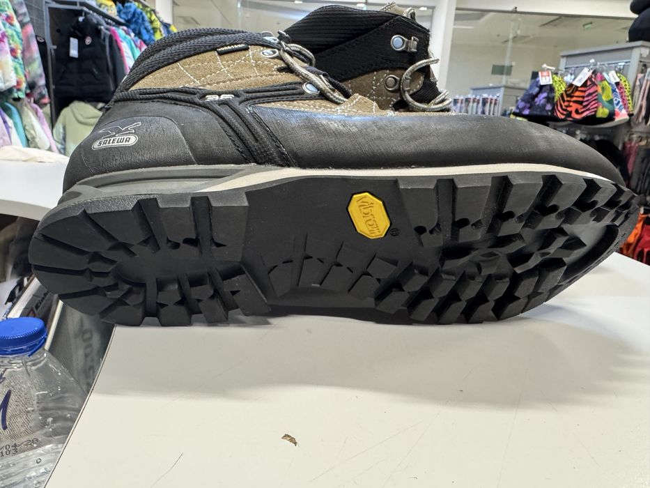 Обувки туризъм SALEWA